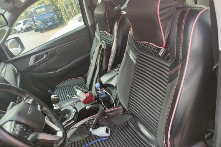 Used Isuzu D-MAX 2021 1.9T Manual 4x4 Diesel Global Dynamic RZ4E Left Front Seat