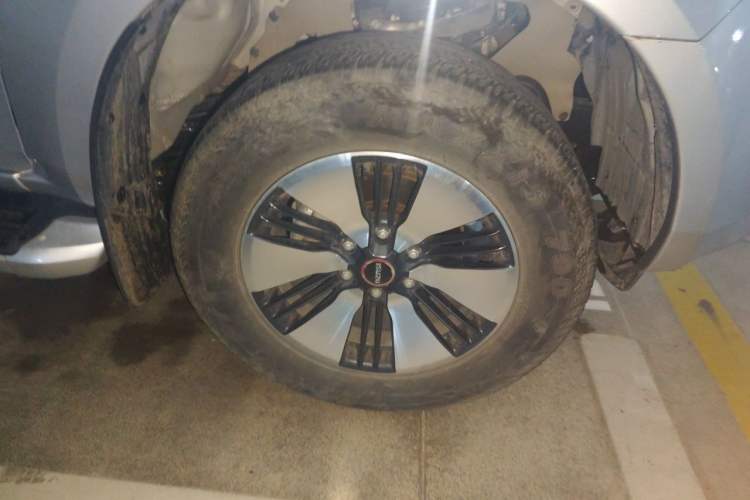 Used Isuzu D-MAX 2021 1.9T Manual Two-Wheel Drive Diesel Global Dynamic RZ4E Right Front Wheel Hub