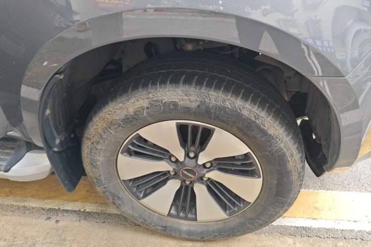 Used Isuzu D-MAX 2021 1.9T Automatic 4x4 Diesel Global Changle Leading RZ4E Right Front Wheel Hub