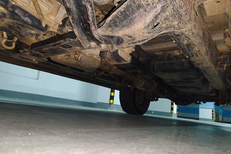 Used Isuzu D-MAX 2021 1.9T Automatic 4x4 Diesel Global Huan Dong RZ4E Chassis Front Left