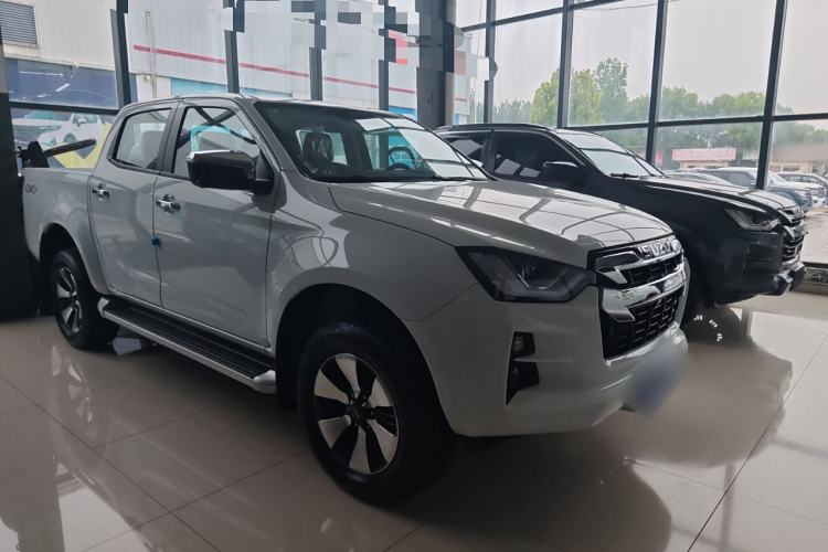 Used Isuzu D-MAX 2021 1.9T Automatic 4x4 Diesel Global Changle Leading RZ4E Exterior 2