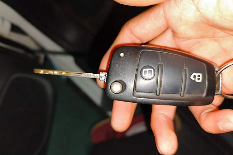 Used Isuzu D-MAX 2021 1.9T Automatic 4x4 Diesel Global Huan Dong RZ4E Vehicle Key
