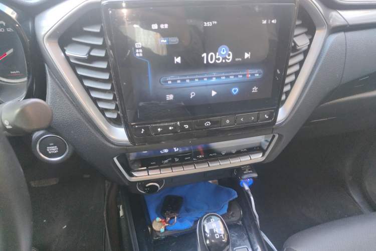 Used Isuzu D-MAX 2021 1.9T Automatic All-Wheel Drive Diesel Global Leading RZ4E Audio And AC Panel