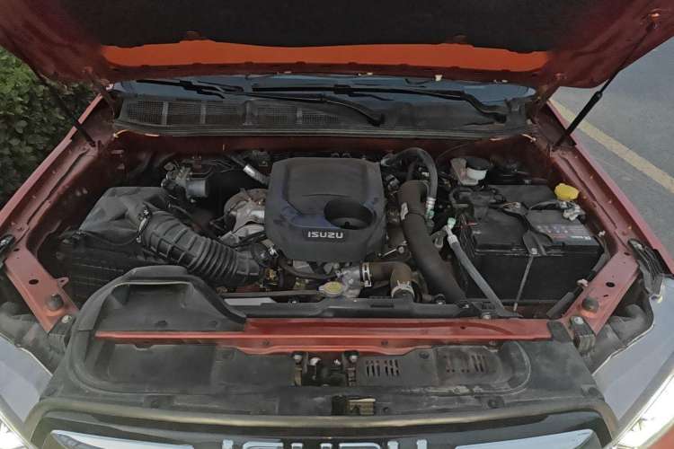 Used Isuzu D-MAX 2021 1.9T Automatic All-Wheel Drive Diesel Global Leading RZ4E Engine Bay