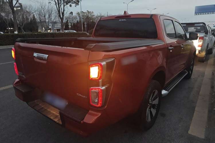 Used Isuzu D-MAX 2021 1.9T Automatic All-Wheel Drive Diesel Global Leading RZ4E Exterior 5