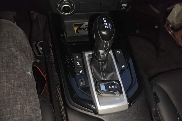 Used Isuzu D-MAX 2021 1.9T Automatic All-Wheel Drive Diesel Global Leading RZ4E Gear Lever