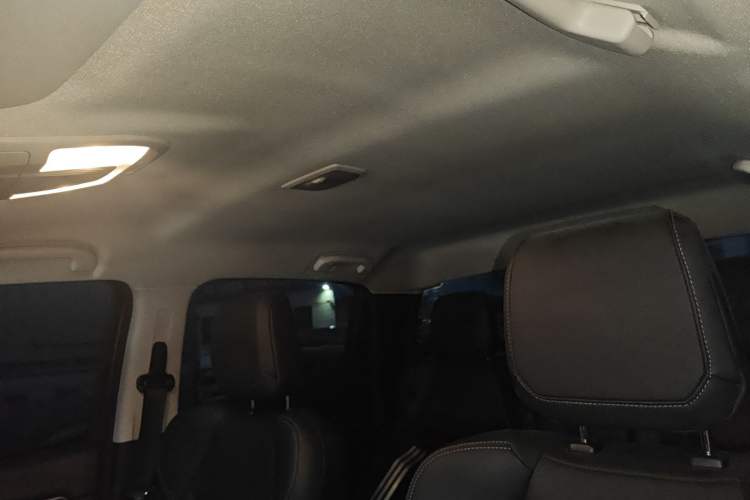 Used Isuzu D-MAX 2021 1.9T Automatic All-Wheel Drive Diesel Global Leading RZ4E Headliner