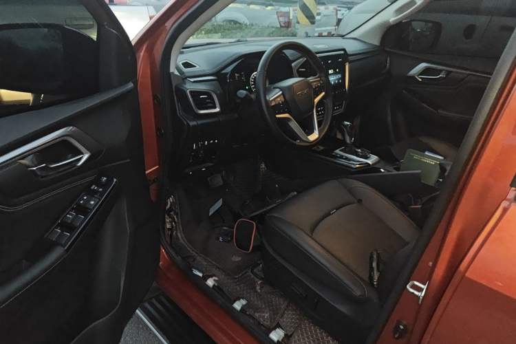 Used Isuzu D-MAX 2021 1.9T Automatic All-Wheel Drive Diesel Global Leading RZ4E Interior 3