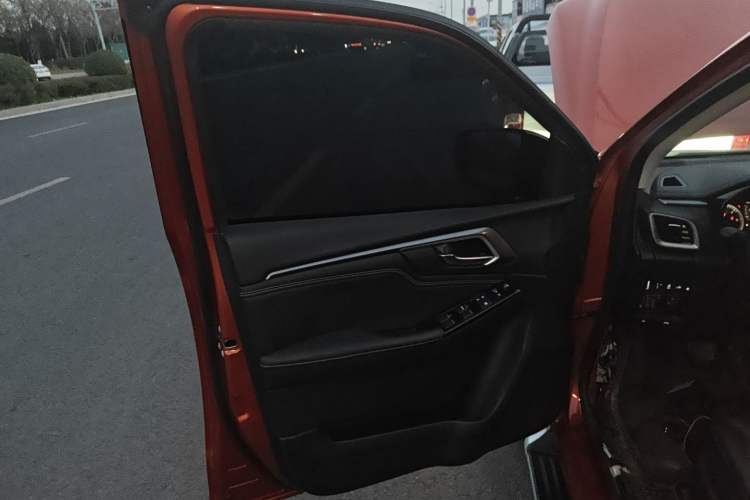 Used Isuzu D-MAX 2021 1.9T Automatic All-Wheel Drive Diesel Global Leading RZ4E Interior 7