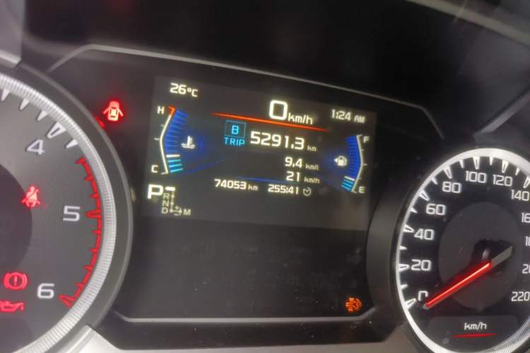 Used Isuzu D-MAX 2021 1.9T Automatic 4x4 Diesel Global Huan Dong RZ4E Odometer Close Up