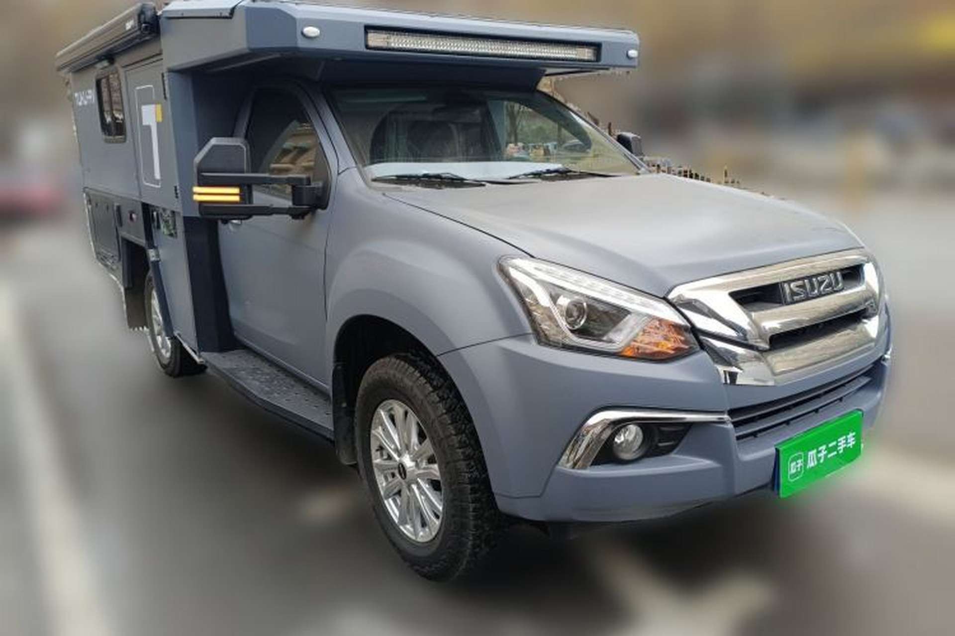 Used Isuzu D-MAX  Front Right 45 Deg