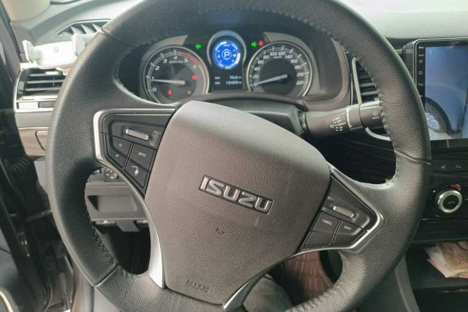 Used Isuzu D-MAX  Steering Wheel