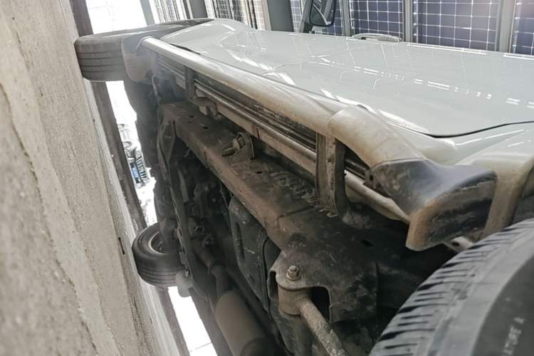 Used Isuzu D-MAX 2022 2.0T Two-Wheel Drive Automatic Gasoline LingShang Version JX4G20A6L Chassis Rear Left
