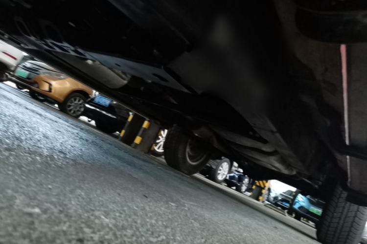 Used Isuzu D-MAX  Chassis Front Left