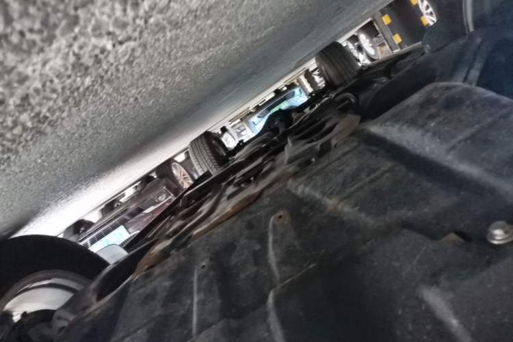 Used Isuzu D-MAX  Chassis Front