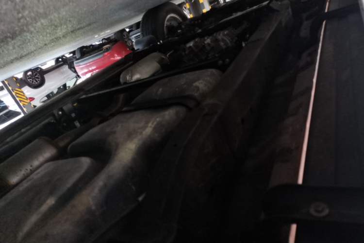 Used Isuzu D-MAX  Chassis Rear Left