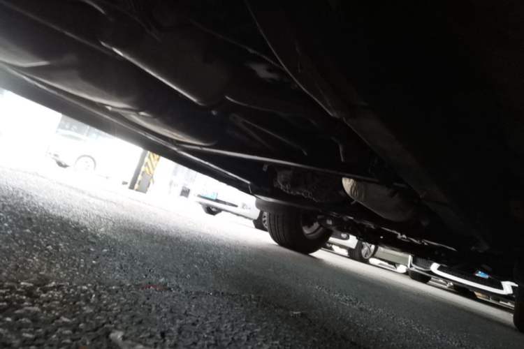 Used Isuzu D-MAX  Chassis Rear Right