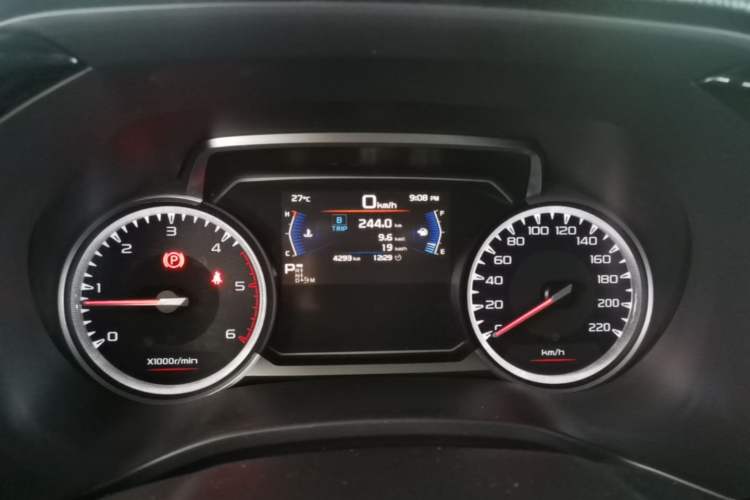 Used Isuzu D-MAX  Instrument Cluster