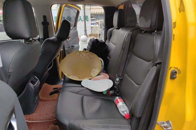 Used Isuzu D-MAX 2022 2.0T All-Wheel Drive Automatic Gasoline LingShang Version JX4G20A6L Left Rear Seat