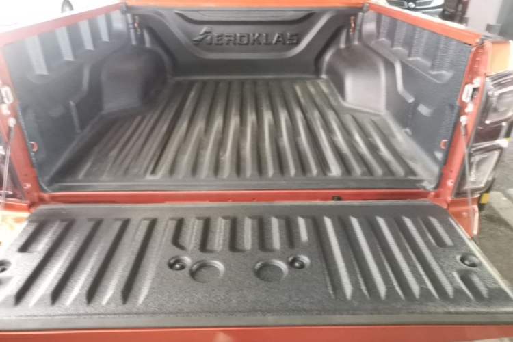 Used Isuzu D-MAX  Trunk