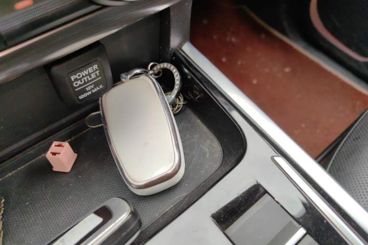Used Isuzu D-MAX 2022 2.0T All-Wheel Drive Automatic Gasoline LingShang Version JX4G20A6L Vehicle Key