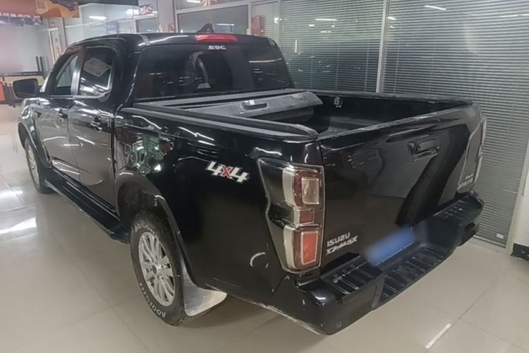 Used Isuzu D-MAX 2023 1.9T Automatic All-Wheel Drive Zhi Ling Version Exterior 2