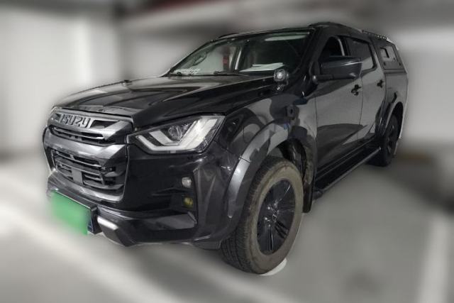 Isuzu D-MAX 2023 1.9T Automatic All-Wheel Drive V-CROSS Yue Ling Trim مستعملة