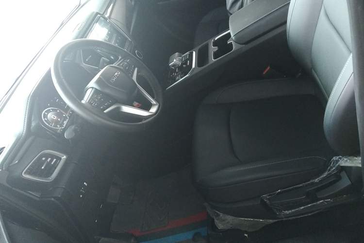Used Isuzu D-MAX 2023 2.5T Automatic 4x4 Diesel Flagship Long Wheelbase Model Left Front Seat