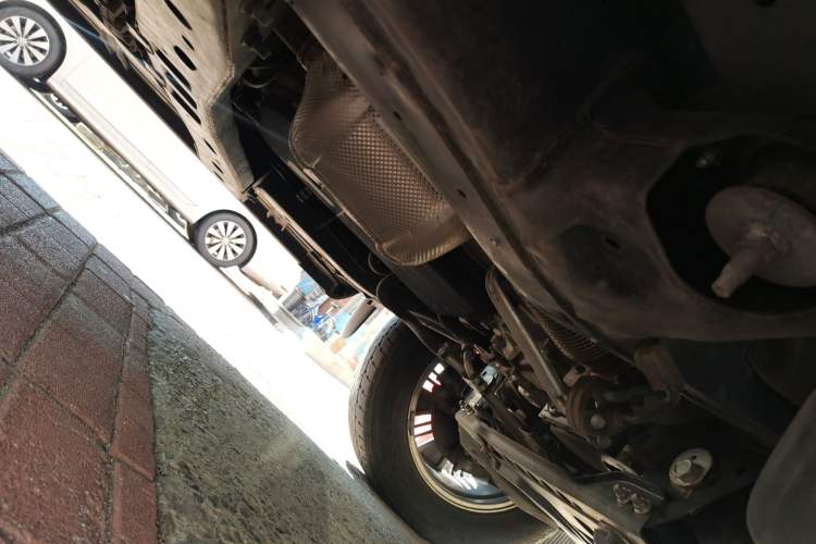 Used Isuzu D-MAX 2023 1.9T Automatic All-Wheel Drive V-CROSS Yue Ling Trim Chassis Front Right