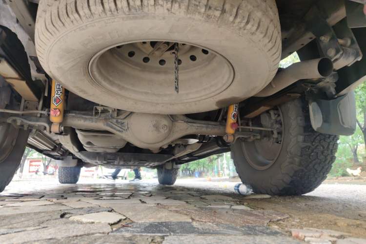 Used Isuzu D-MAX 2023 2.5T Automatic 4x4 Diesel Flagship Version Standard Wheelbase Chassis Rear