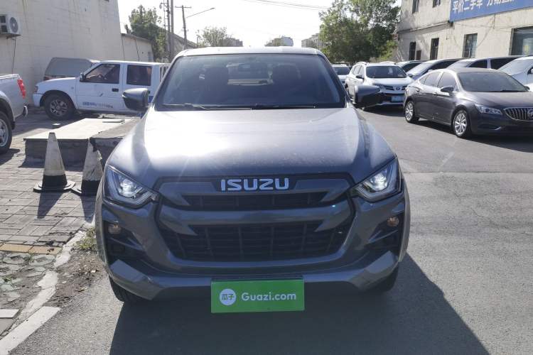 Used Isuzu D-MAX 2023 2.5T Automatic Two-Wheel Drive Diesel Navigation Edition Long Wheelbase Front