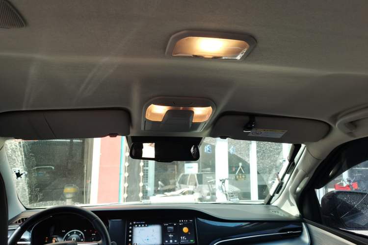Used Isuzu D-MAX 2023 1.9T Automatic All-Wheel Drive V-CROSS Yue Ling Trim Headliner