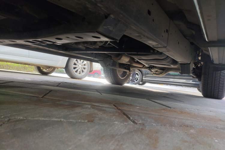 Used Isuzu D-MAX 2023 1.9T Automatic All-Wheel Drive V-CROSS Comfort Edition Chassis Front Left