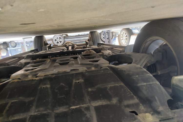 Used Isuzu D-MAX 2023 1.9T Automatic All-Wheel Drive V-CROSS Comfort Edition Chassis Front