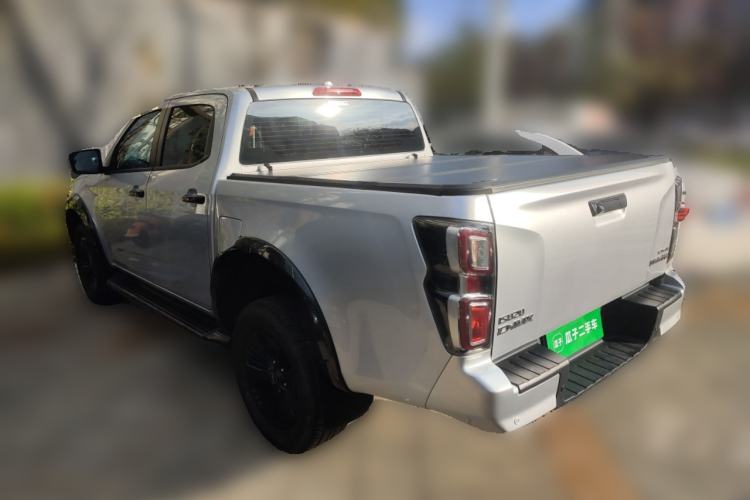Used Isuzu D-MAX 2023 1.9T Automatic All-Wheel Drive V-CROSS Comfort Edition Rear Left 45 Deg
