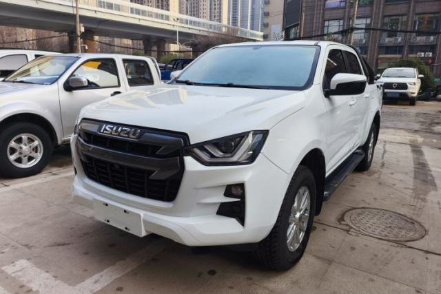 Used Isuzu D-MAX 2023 2.5T Automatic Two-Wheel Drive Diesel Standard Wheelbase Lingdong Edition