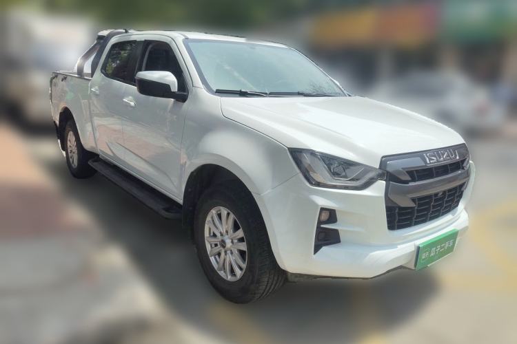 Used Isuzu D-MAX 2023 2.5T Automatic 4x4 Diesel Flagship Long Wheelbase Model Front Right 45 Deg