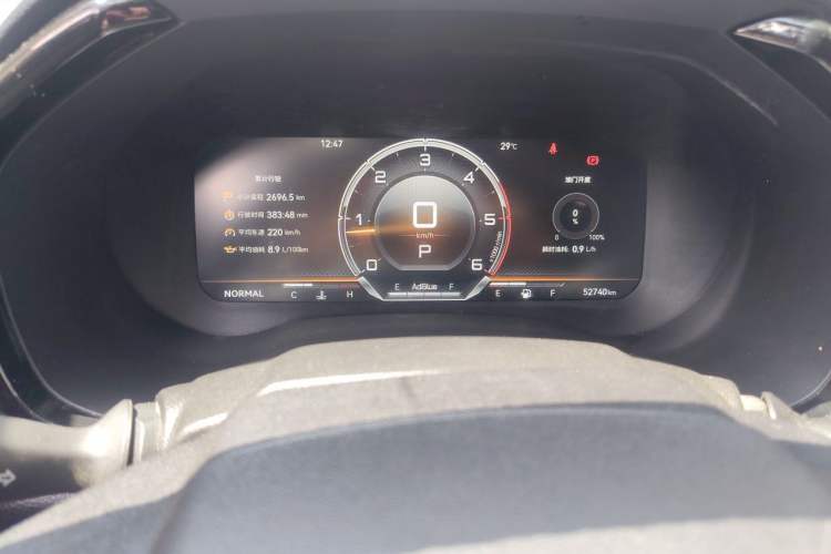 Used Isuzu D-MAX 2023 2.5T Automatic 4x4 Diesel Flagship Long Wheelbase Model Instrument Cluster
