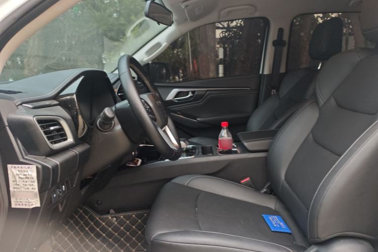 Used Isuzu D-MAX 2023 2.5T Automatic Two-Wheel Drive Diesel Standard Wheelbase Lingdong Edition Left Front Seat