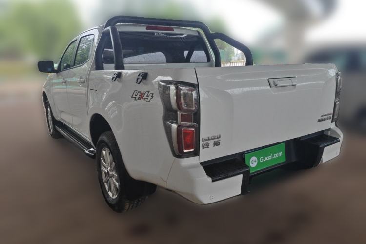 Used Isuzu D-MAX 2023 2.5T Automatic 4x4 Diesel Flagship Version Standard Wheelbase Rear Left 45 Deg