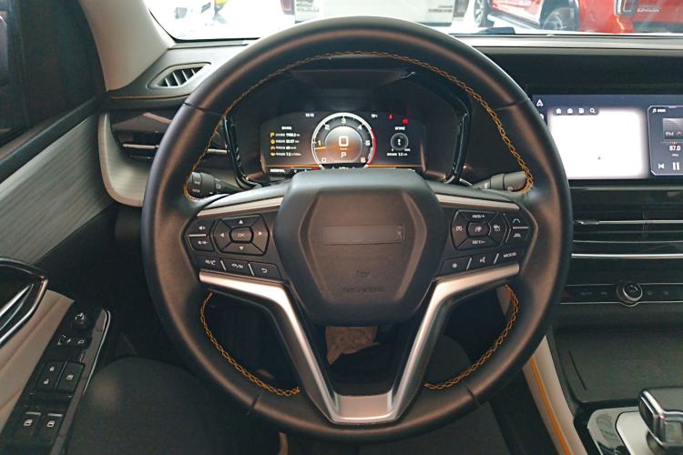 Used Isuzu D-MAX 2023 1.9T Automatic All-Wheel Drive V-CROSS Flagship Edition Steering Wheel