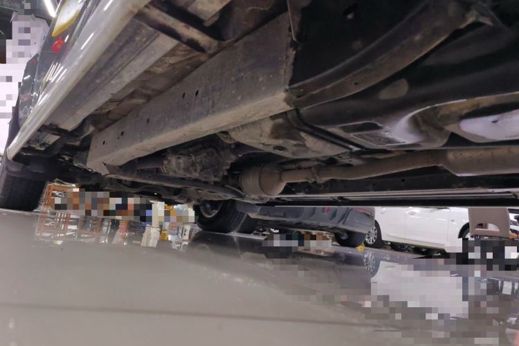 Used Isuzu D-MAX 2024 2.5T Automatic 4x4 Diesel LinkedIn Edition Chassis Rear Left