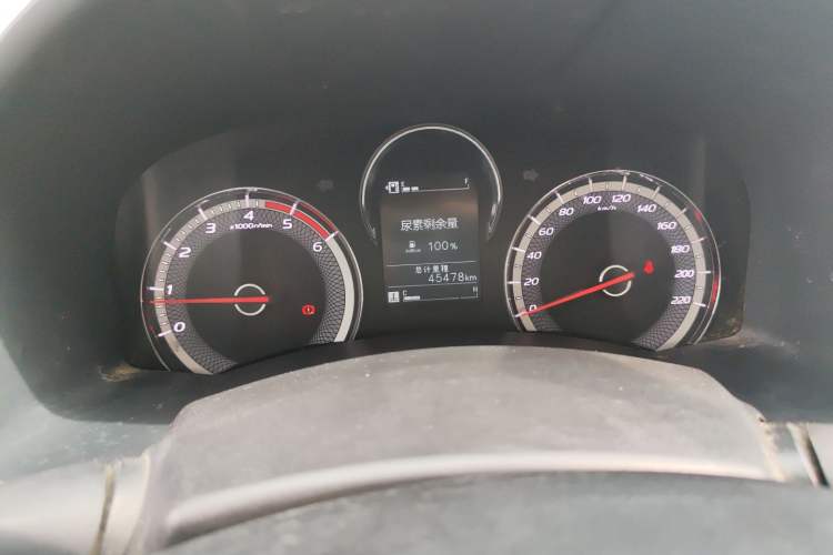 Used Isuzu JLM 2022 2.8T Classic Diesel Two-Wheel Drive Comfort Version with Long Wheelbase – JE493ZLQ6E Instrument Cluster