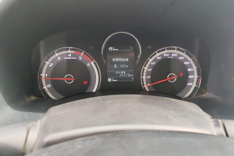 Used Isuzu JLM 2022 2.8T Classic Diesel Two-Wheel Drive Comfort Version with Long Wheelbase – JE493ZLQ6E Odometer Close Up