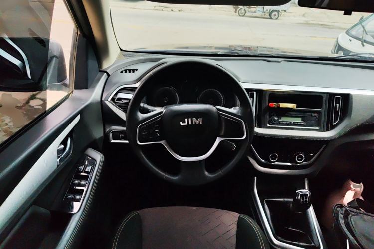 Used Isuzu JLM 2022 2.8T Classic Diesel Two-Wheel Drive Comfort Version with Long Wheelbase – JE493ZLQ6E Steering Wheel