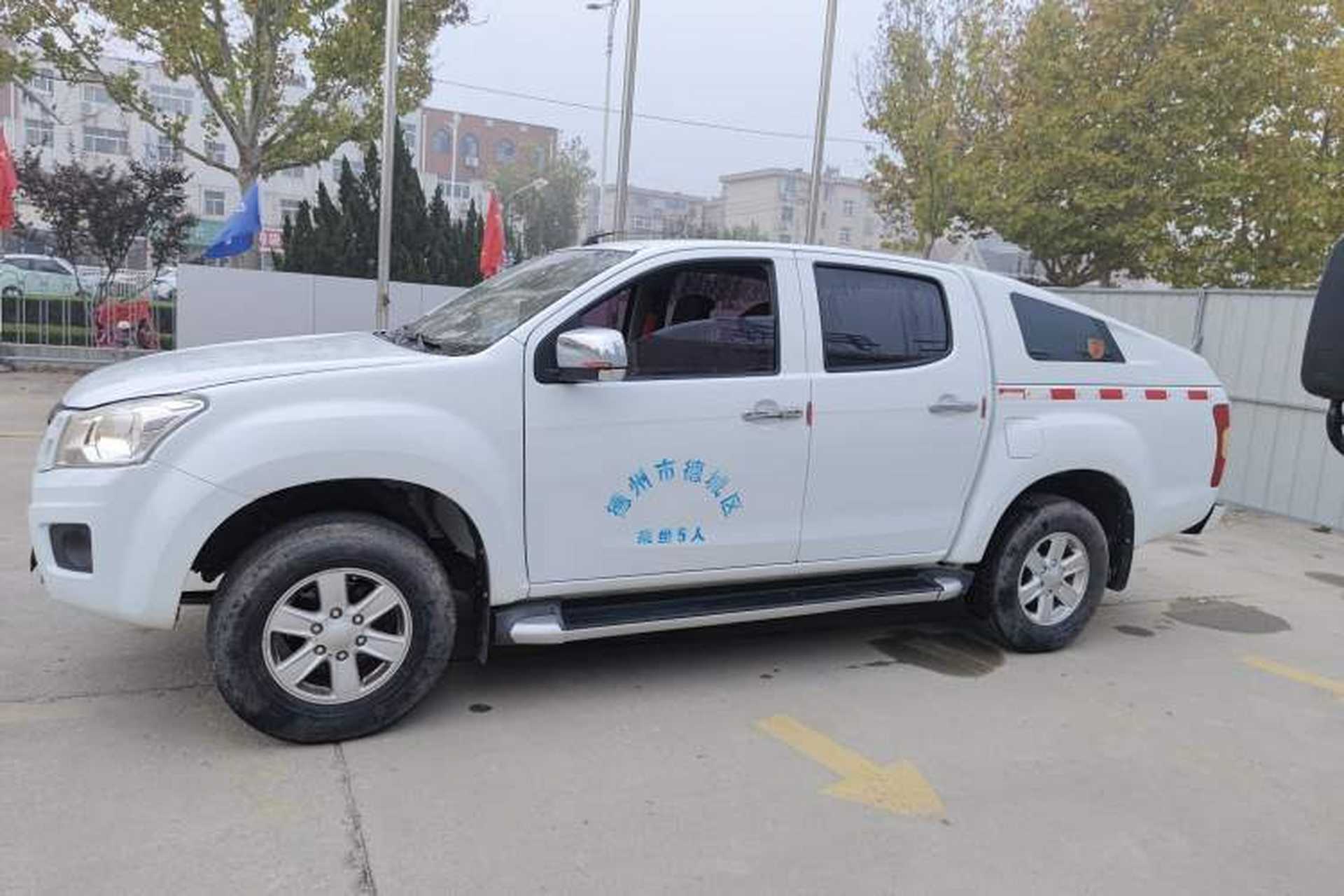 Used Isuzu JLM 2017 2.0T Two-Wheel Drive Luxury Version 4K21D4T Exterior 3