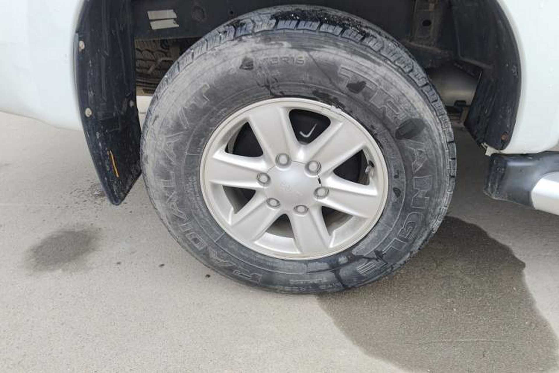 Used Isuzu JLM 2017 2.0T Two-Wheel Drive Luxury Version 4K21D4T Exterior 8