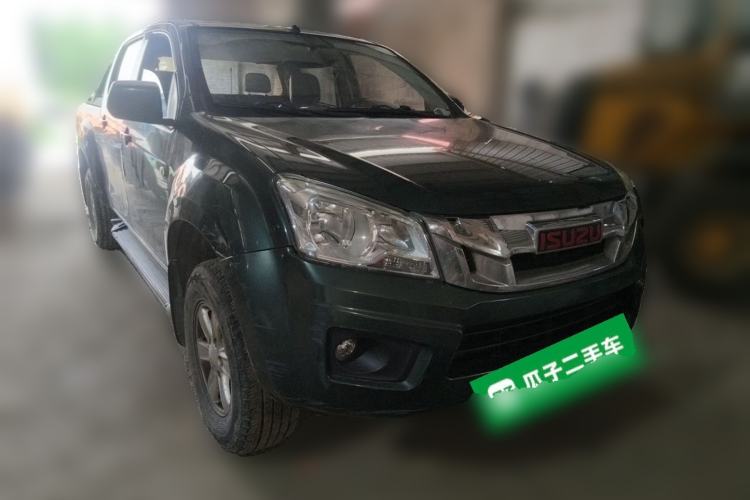 Used Isuzu JLM 2016 2.8T Two-Wheel Drive Extended Cargo Bed Luxury Version JE493ZLQ4CA Front Right 45 Deg