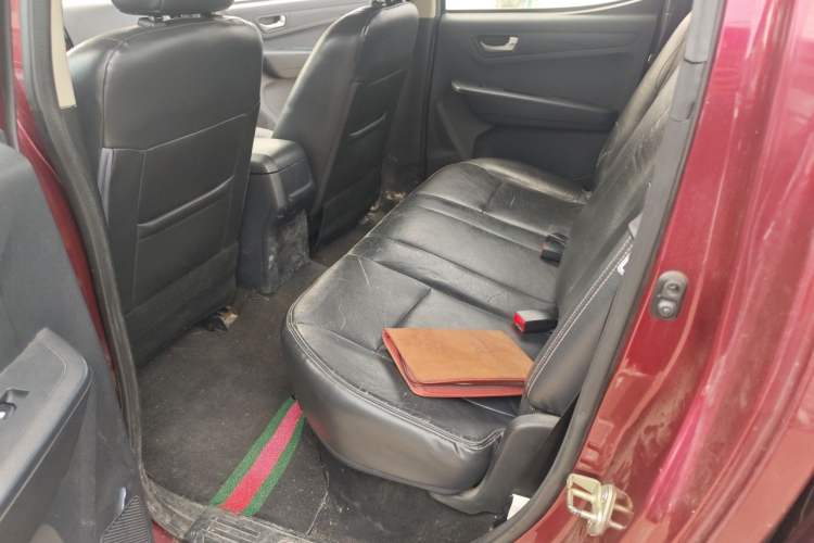 Used Isuzu JLM 2016 2.8T Two-Wheel Drive Ultra-Luxury Version JE493ZLQ4CA Left Rear Seat