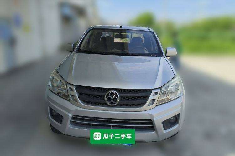 Used Isuzu JLM 2016 2.8T Two-Wheel Drive Luxury Version JE493ZLQ4CA Front